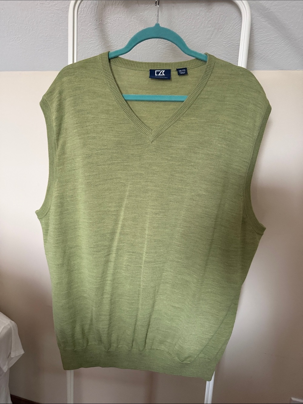 CB Cutter & Buck merino wool blend green v-neck sweater vest - size 1XB